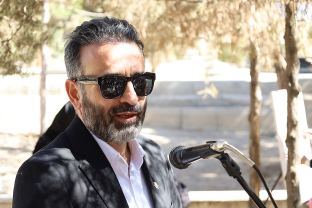  4 - مراسم چهلم پروفسور هرمز شمس 