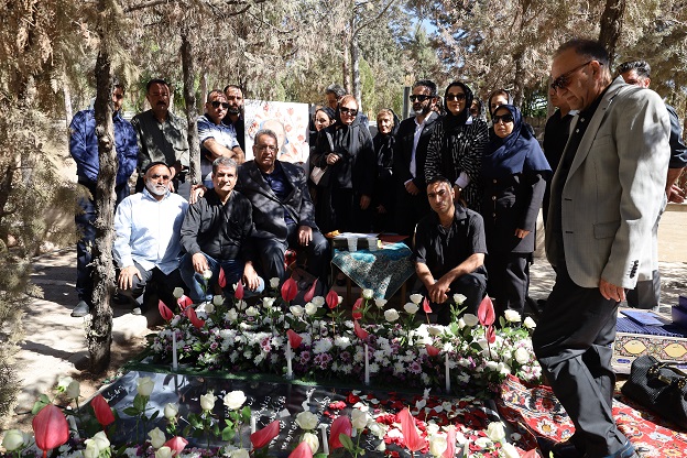  6- مراسم چهلم پروفسور هرمز شمس 